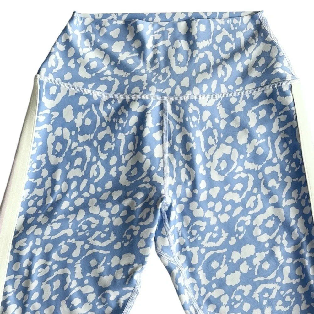 EUC Spiritual Gangster Leggings Size Small
